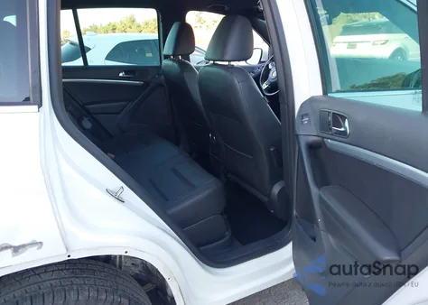 2016 Volkswagen Tiguan R-Line z USA, uszkodzony, nr VIN WVGAV7AX3GW082710